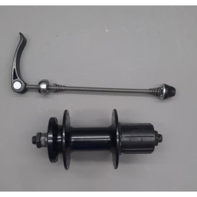 [1520-M504R0-01] MAZA TRASERA 32H QR 135/5 6 PERNOS NEGRA }TALON/TEMPT MY22